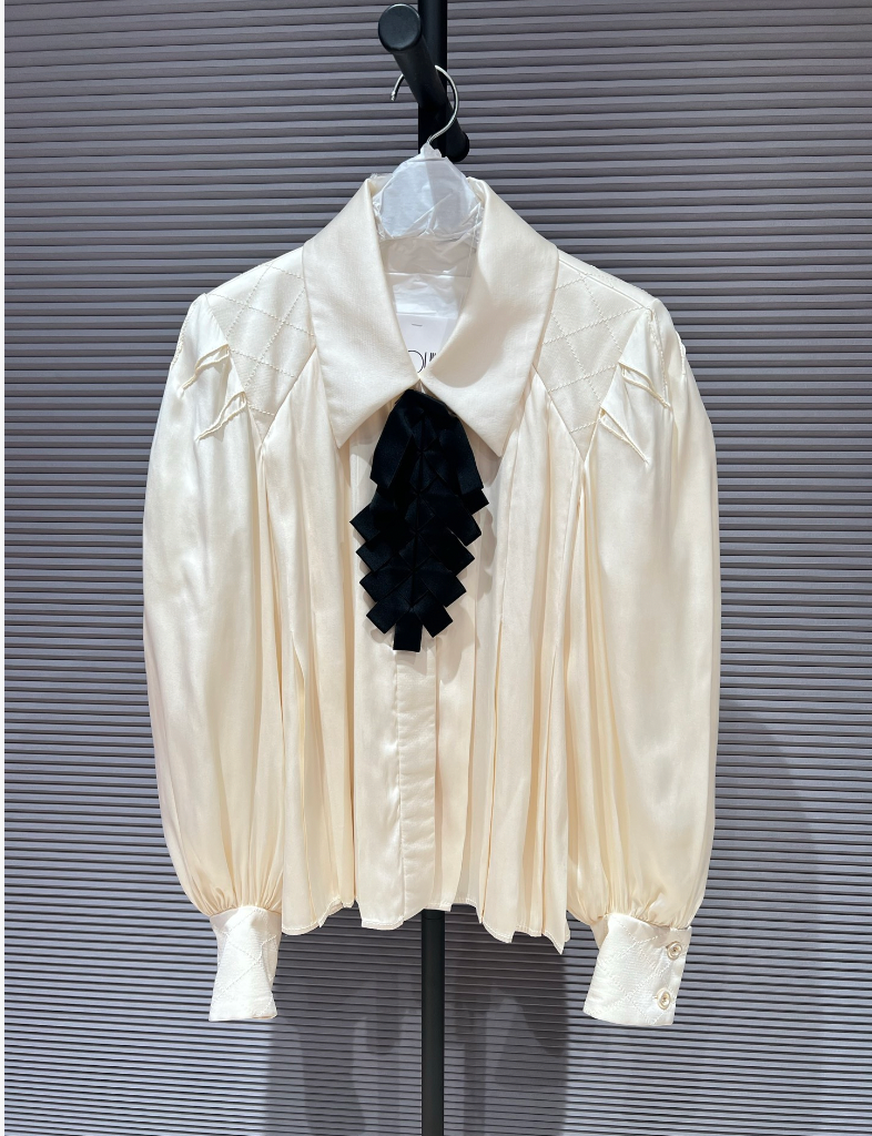 CHANEL 18K FOREST SILK SHIRT 38 FT101439