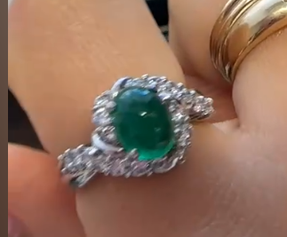 Pt900 Emerald Ring E1.37 D0.48 7.2g J1006KJ8BD