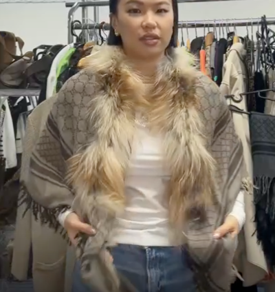 GUCCI FUR SHAWL BEIGE STJP1005