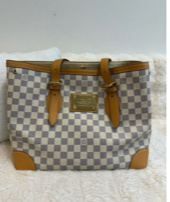 LV Bag IB47
