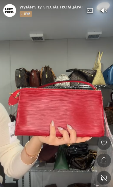 LOUIS VUITTON Epi Pochette Accessoires Red B1212FLDGX