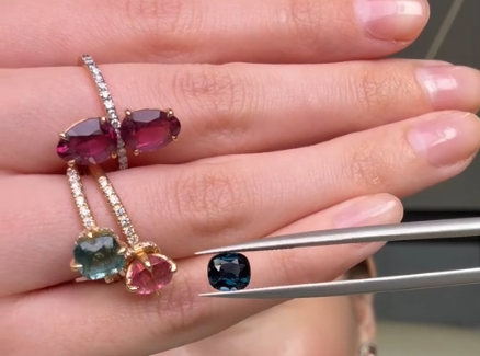 1.10ct Blue Spinel Cushion DXBCS1549