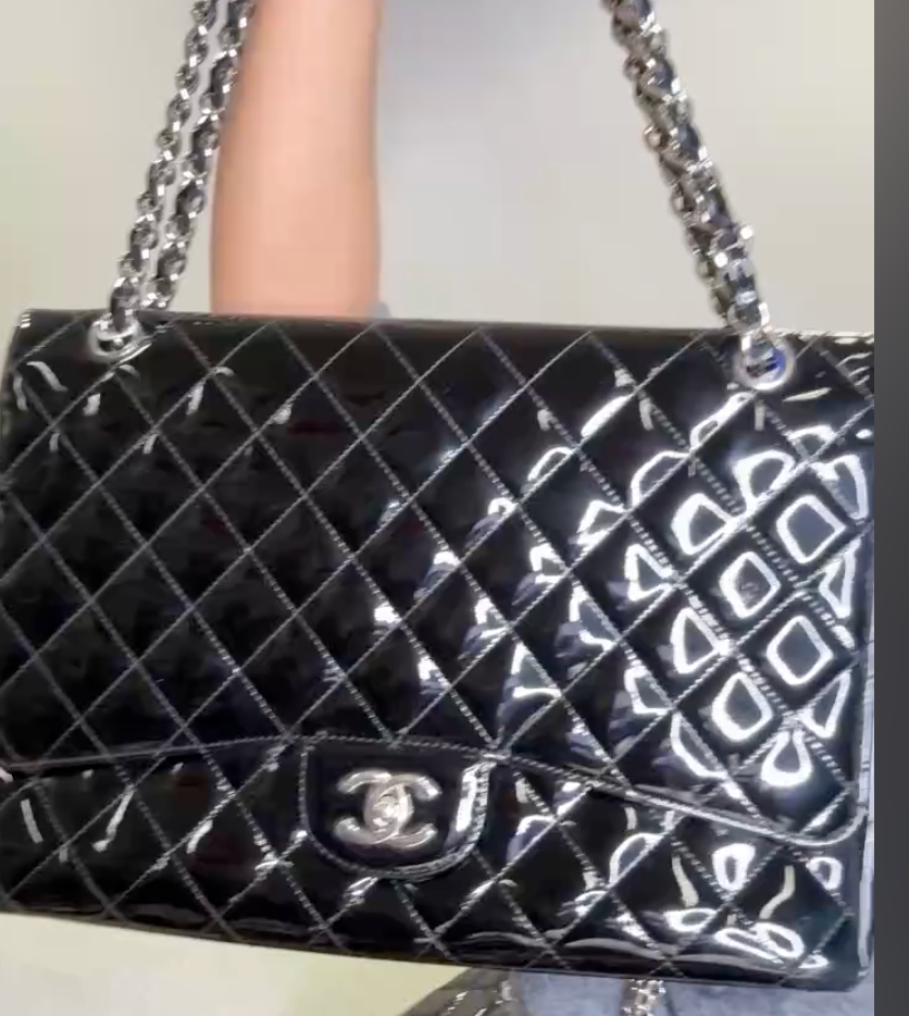 Chanel maxi black cc patent ALC4064