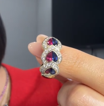 18 yg with sapphire ruby diamond 8.1 gold 1J0529PHJLT
