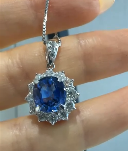 Pt900/Pt850 3.29ct Sapphire Necklace J06203M2N5