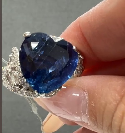 PT900 NO HEAT Blue Sapphire RING JM1771