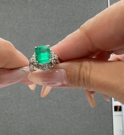 Neelu Emerald Ring  SYC1737