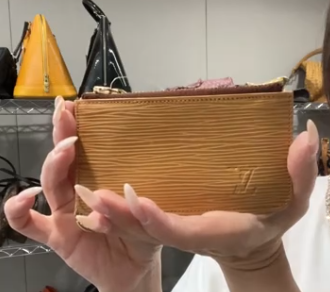 LOUIS VUITTON Epi Coin Case Yellow M63803 B0608RHUAH
