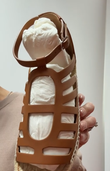 35. Brown Sandal - 37