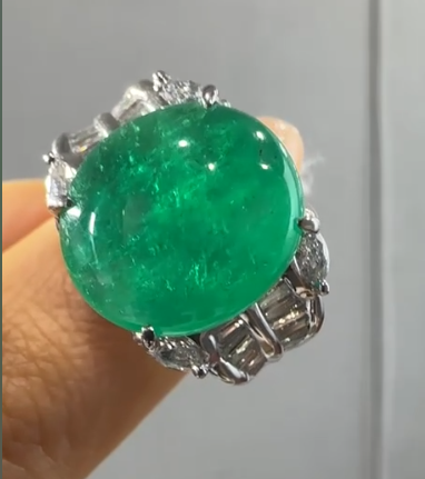 Pt900 Emerald Ring J0630P4DTP