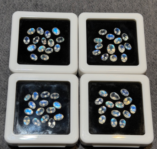 Natural Blue moonstone (from srilanka) (buy one get one free)(price per 1 stone) THAI0060S