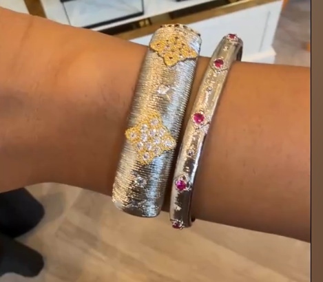 Lucy silver bangle AKC1434