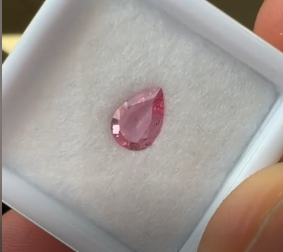 0.5ct pink pad pear cut mslp5