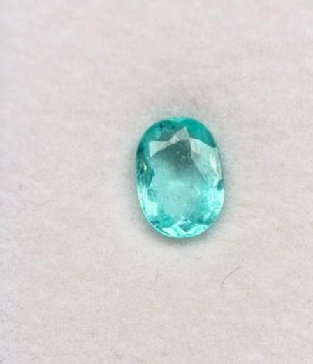 3.23ct Paraiba Q-30