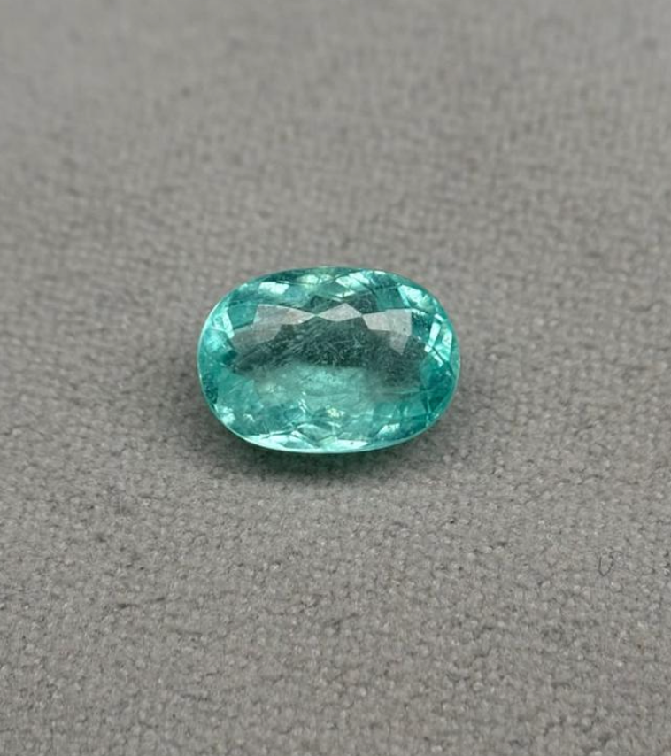 3.23ct Paraiba Q-30
