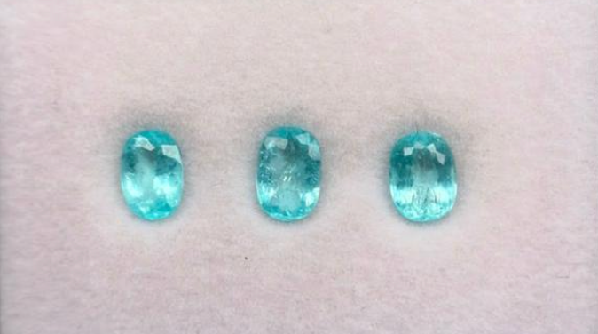 3.64ct Paraiba Q-40