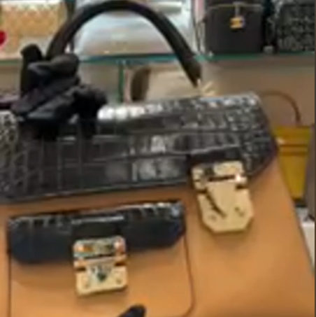 082610L41 LV bag