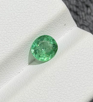 1.12ct Neon-apple green Paraiba (from Mozambique) THAI0161