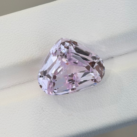 14.41ct Lilac pink Kunzite ( from Afghanistan) THAI0199