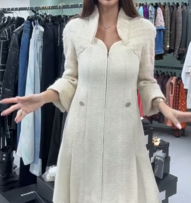 Chanel Cream Tweed Coat 40 AGC3855
