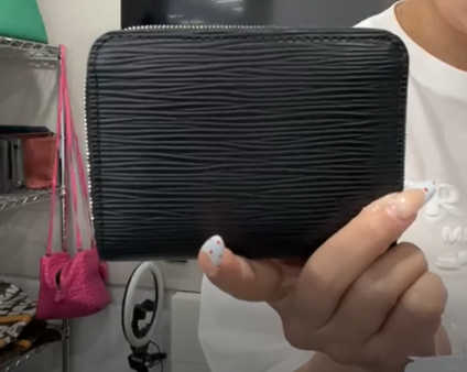 LOUIS VUITTON M60152 Epi Zippy Coin Purse Black B0914KJ3RH