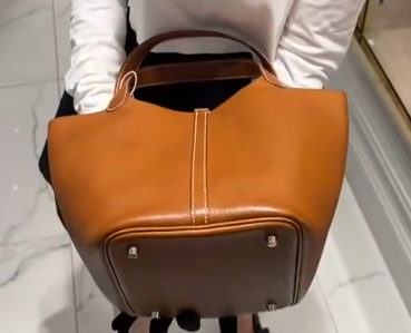 Hermès Picotin 22 in Barenia SYC2266