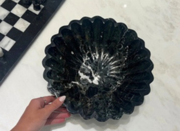 Victor Black Marble Scallop Fruit Bowl