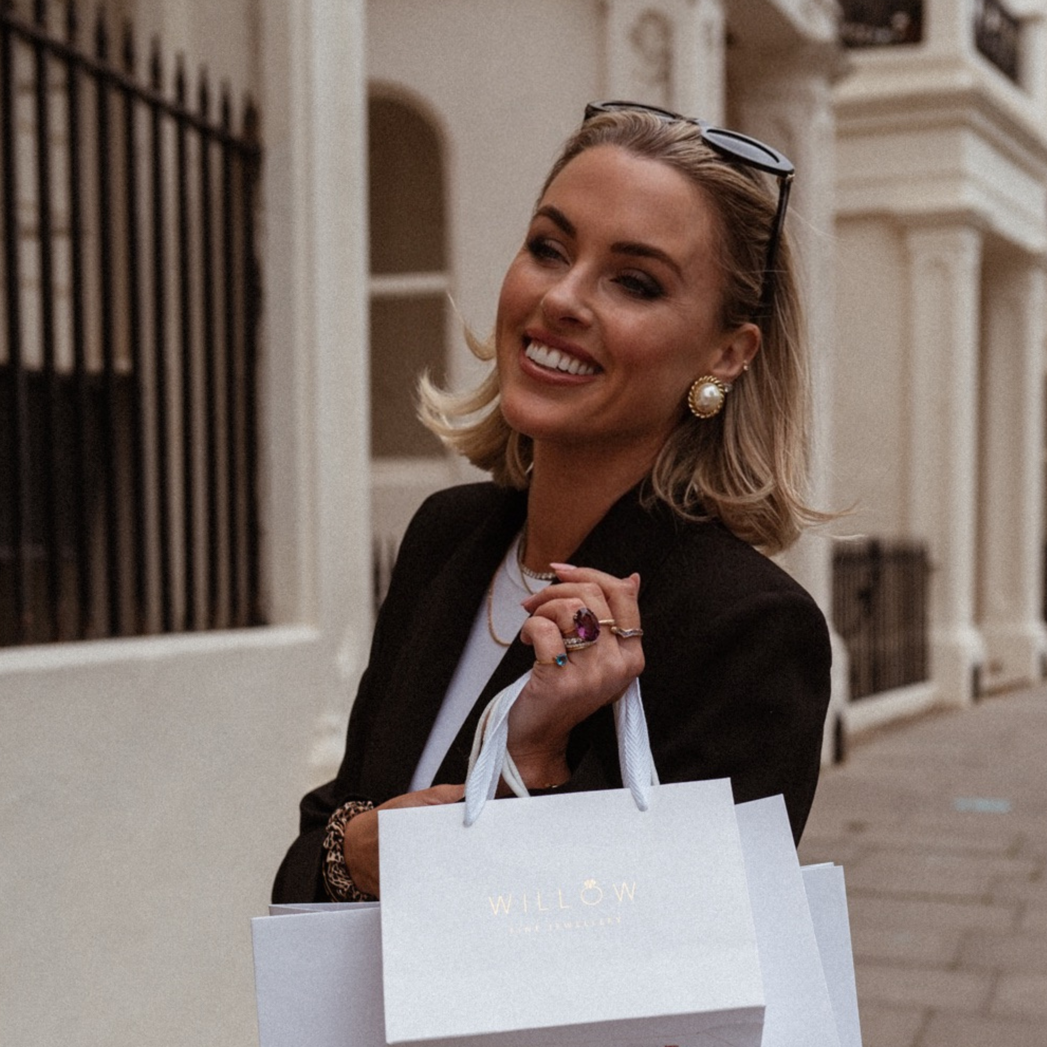 9ct Gold Vintage Oval Cut Amethyst Ring