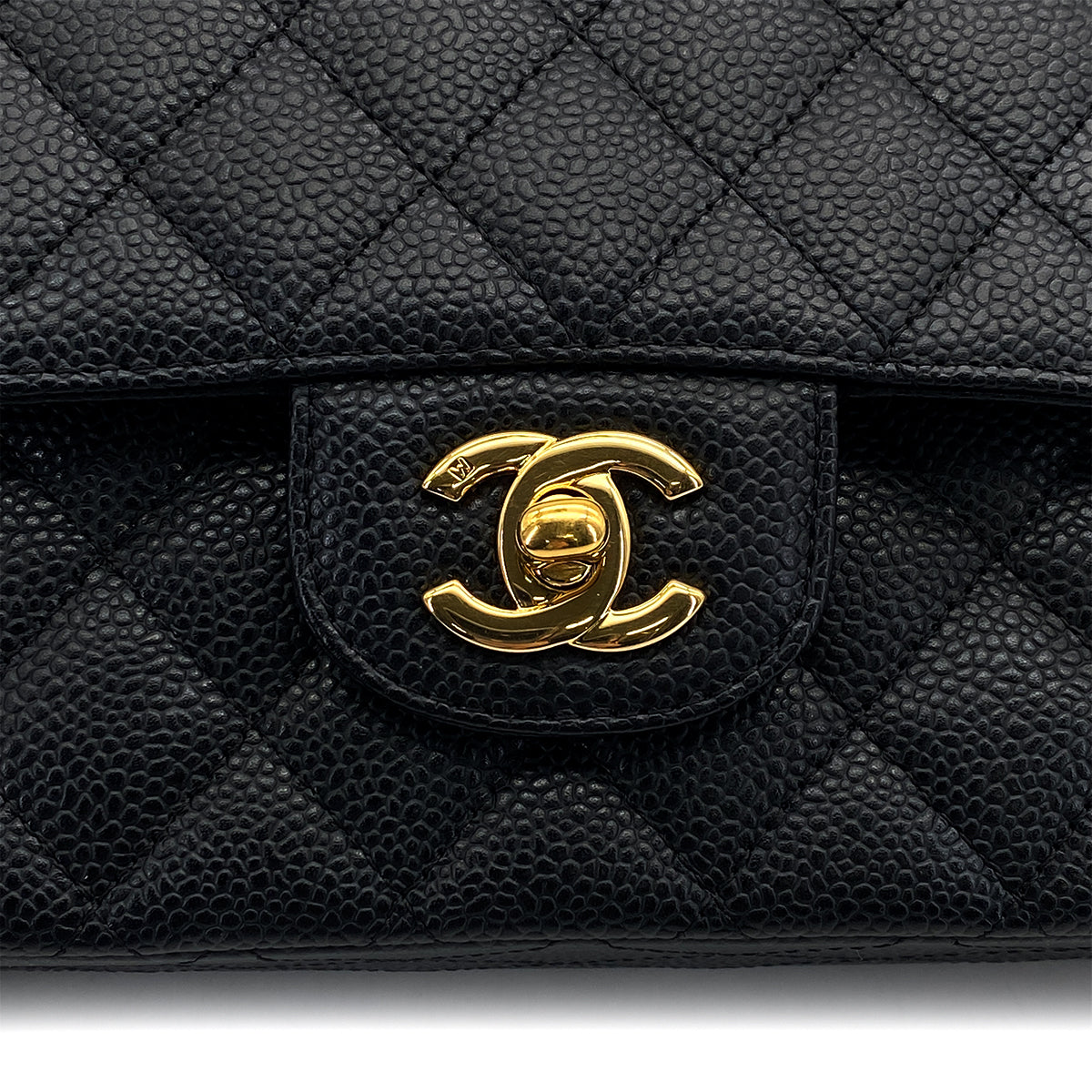 VINTAGE CHANEL CLASSIC FLAP MEDIUM CHAIN SHOULDER BAG BLACK CAVIAR SKIN GOLD HARDWARE 90319586
