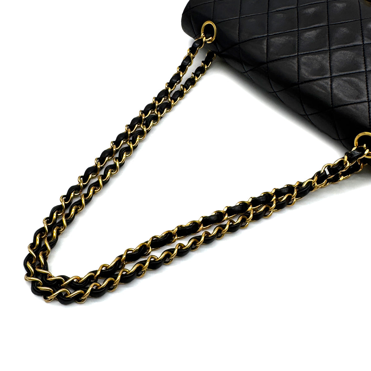 VINTAGE CHANEL CLASSIC FLAP MEDIUM CHAIN SHOULDER BAG BLACK LAMB SKIN GOLD HARDWARE 90329229