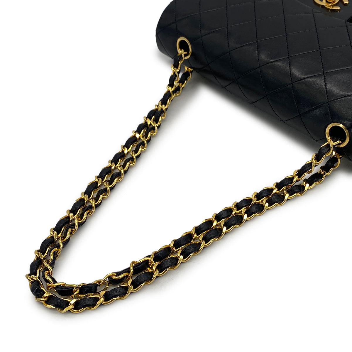 VINTAGE CHANEL CLASSIC FLAP MEDIUM CHAIN SHOULDER BAG BLACK LAMB SKIN GOLD HARDWARE 90325634