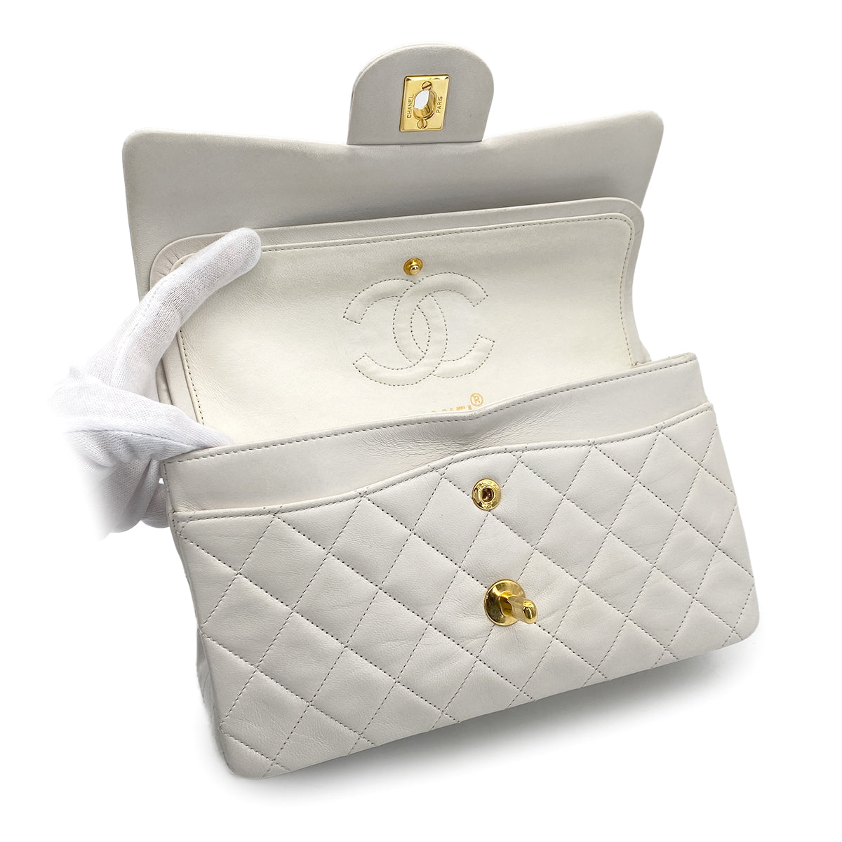 VINTAGE CHANEL CLASSIC FLAP SMALL CHAIN SHOULDER BAG WHITE LAMB SKIN GOLD HARDWARE 90319695