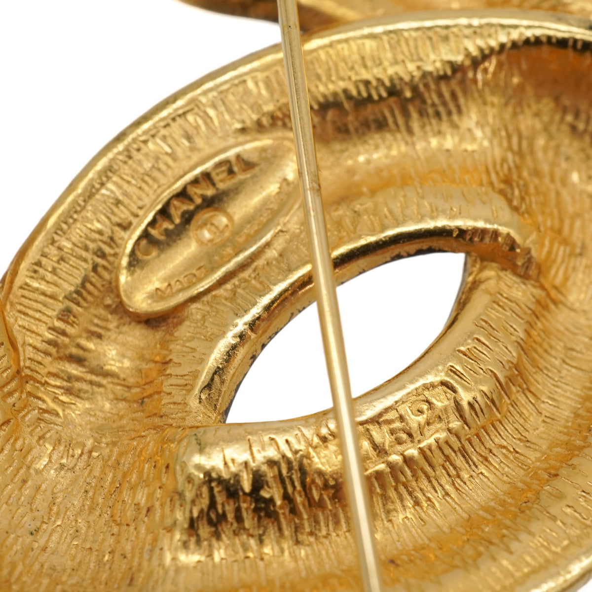 VINTAGE CHANEL COCOMARK BROOCH MATELASSE GOLD ACCESSORY 90335312