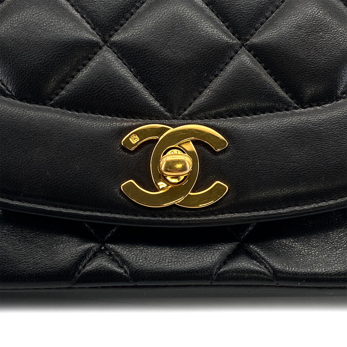 VINTAGE CHANEL DIANA SMALL CHAIN SHOULDER BAG BLACK LAMB SKIN GOLD HARDWARE 90317726