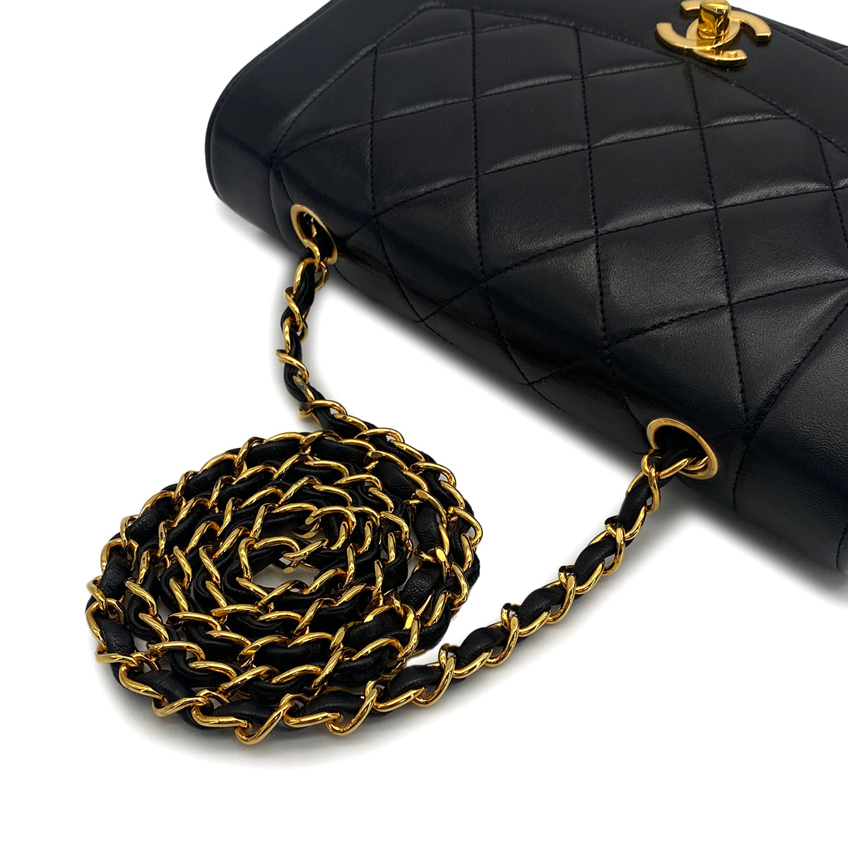 VINTAGE CHANEL DIANA SMALL CHAIN SHOULDER BAG BLACK LAMB SKIN GOLD HARDWARE 90317875