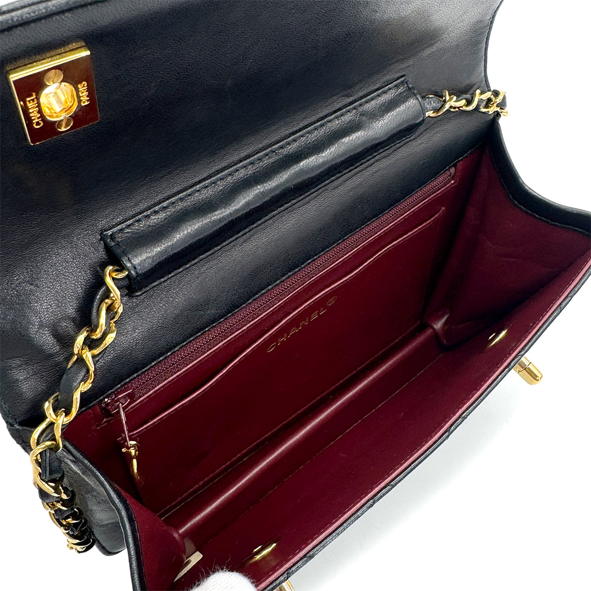 VINTAGE CHANEL DOUBLE TURN LOCK MATELASSE CHAIN SHOULDER HAND BAG BLACK LAMB SKIN GOLD HARDWARE 90319992