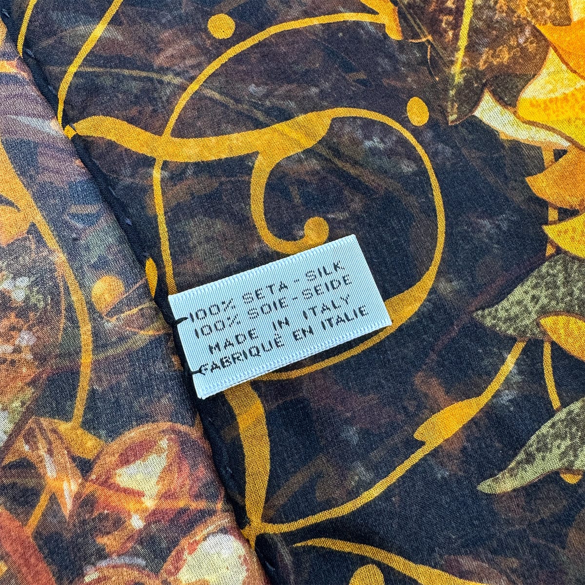 VINTAGE CHANEL FLOWER MOTIF SCARF ORANGE SILK 90321177