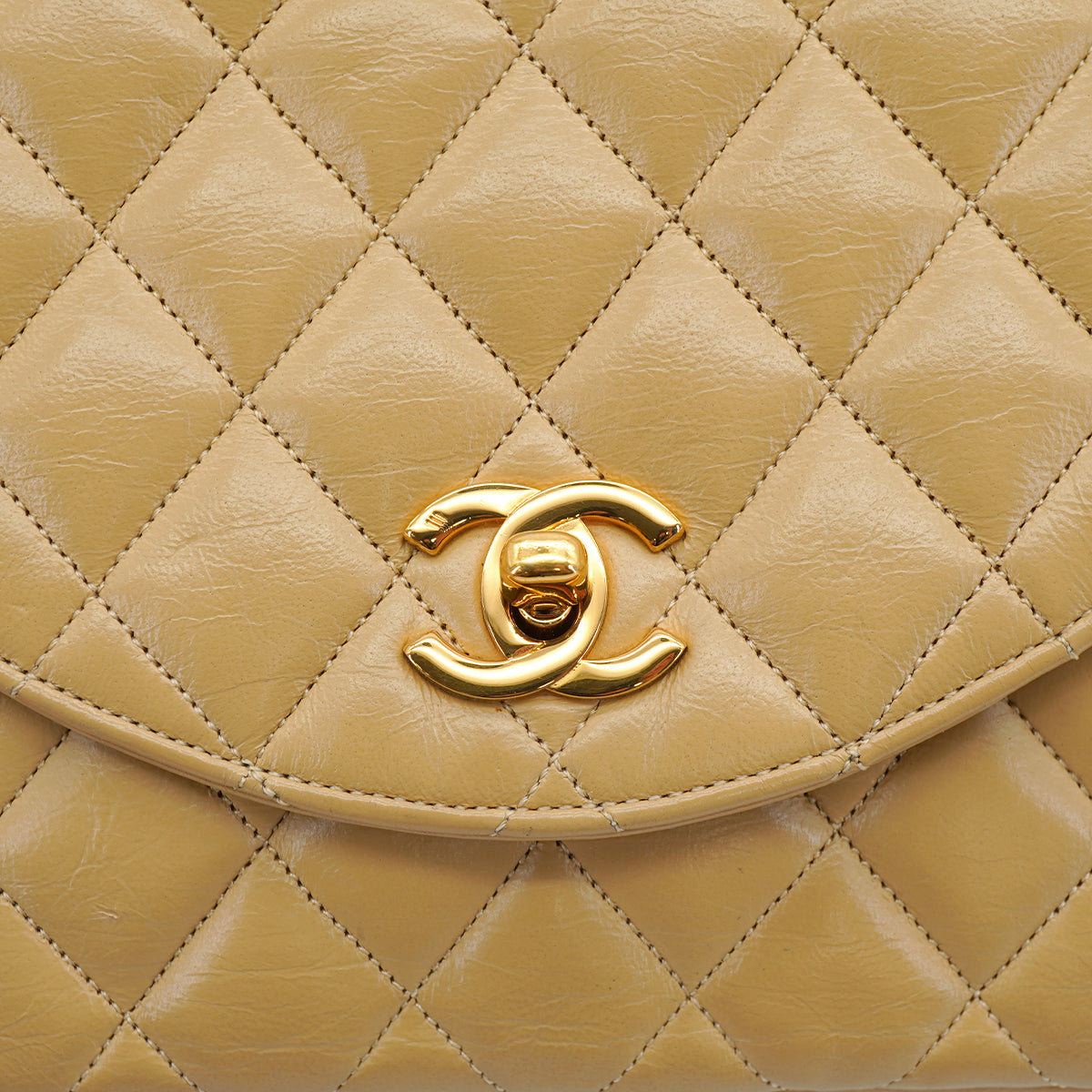 VINTAGE CHANEL HALF MOON CHAIN SHOULDER BAG BEIGE LAMB SKIN GOLD HARDWARE 90317895