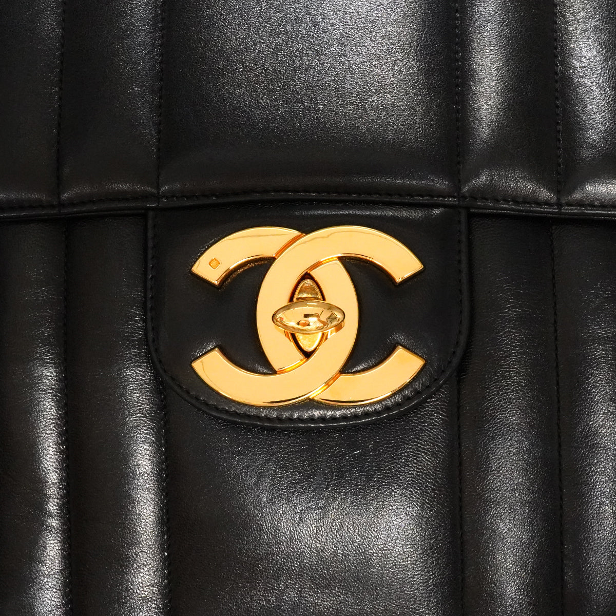 VINTAGE CHANEL MADEMOISELLE CHAIN SHOULDER BAG BLACK LAMB SKIN GOLD HARDWARE 90341916
