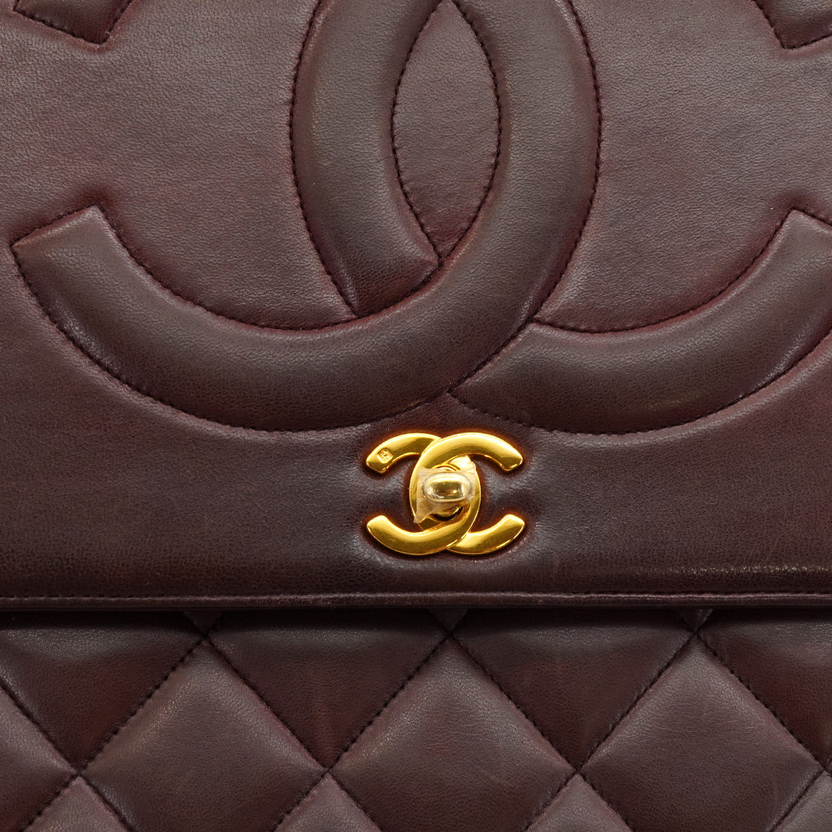 VINTAGE CHANEL MATELASSE BIG COCO CHAIN SHOULDER BAG BROWN LAMB SKIN GOLD HARDWARE 90327096
