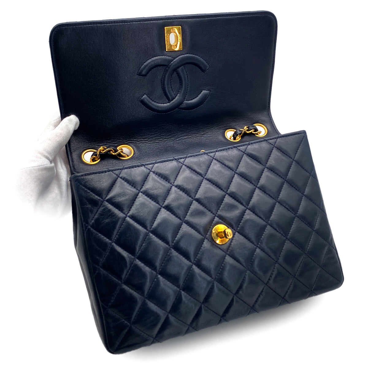 VINTAGE CHANEL MATELASSE CHAIN SHOULDER BAG NAVY LAMB SKIN GOLD HARDWARE 90324135