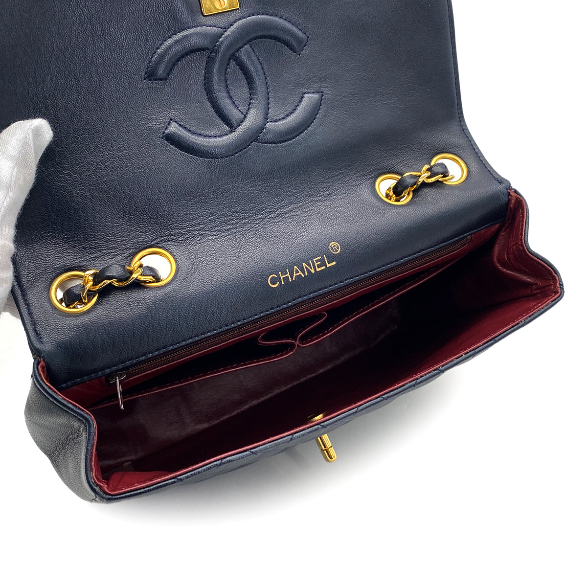 VINTAGE CHANEL MATELASSE CHAIN SHOULDER BAG NAVY LAMB SKIN GOLD HARDWARE 90324135