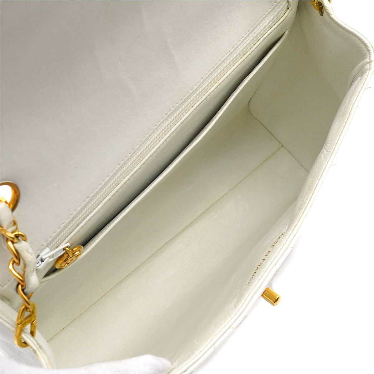 VINTAGE CHANEL MATELASSE CHAIN SHOULDER BAG WHITE LAMB SKIN GOLD HARDWARE 90346872