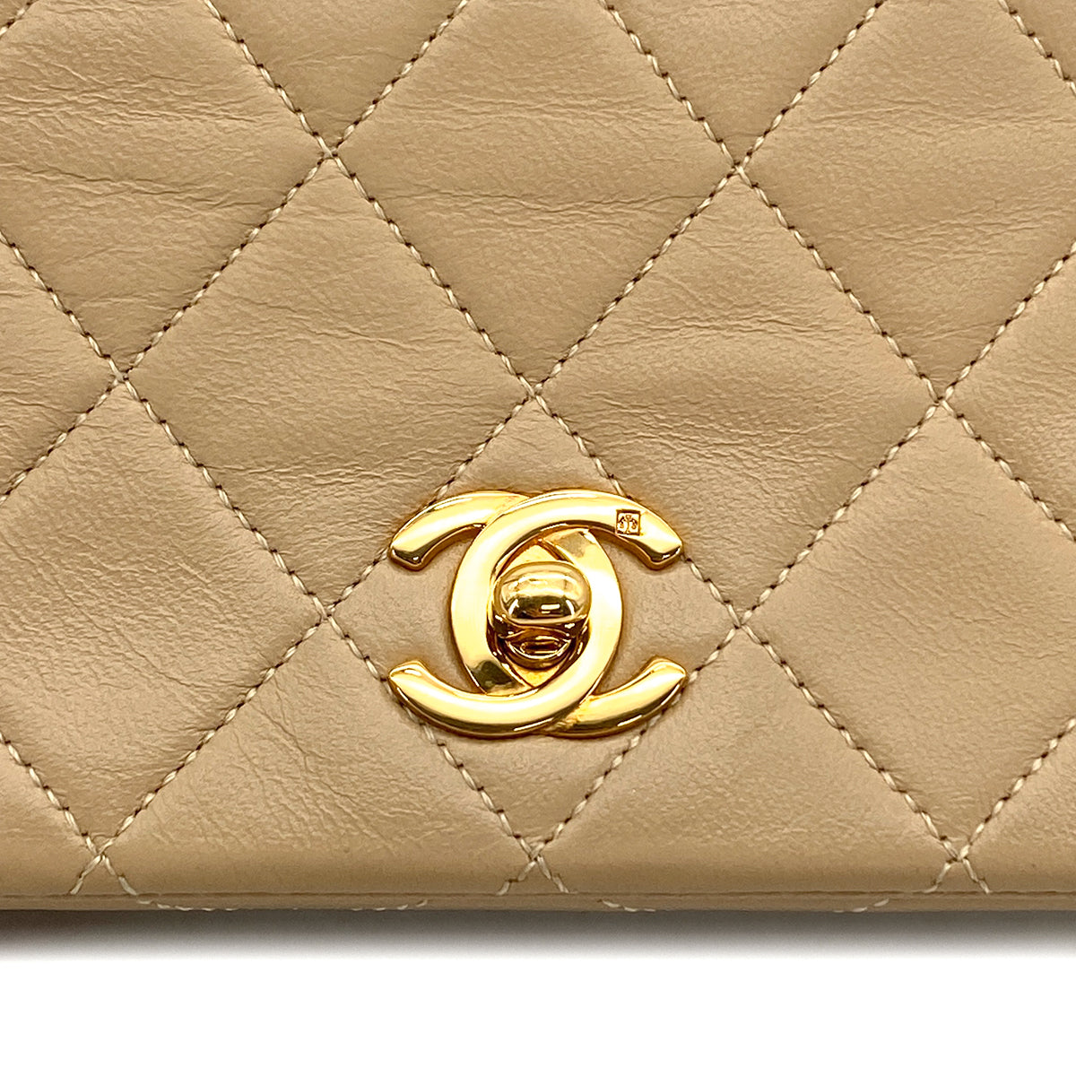 VINTAGE CHANEL MATELASSE FULL FLAP CHAIN SHOULDER BAG BEIGE LAMB SKIN GOLD HARDWARE 90327055