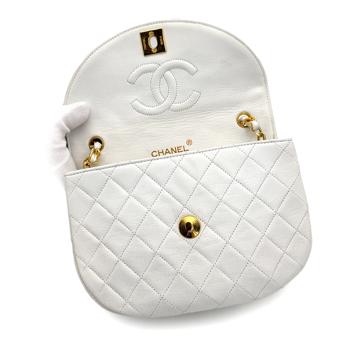 VINTAGE CHANEL MATELASSE HALF MOON CHAIN SHOULDER BAG WHITE LAMB SKIN GOLD HARDWARE 90315487