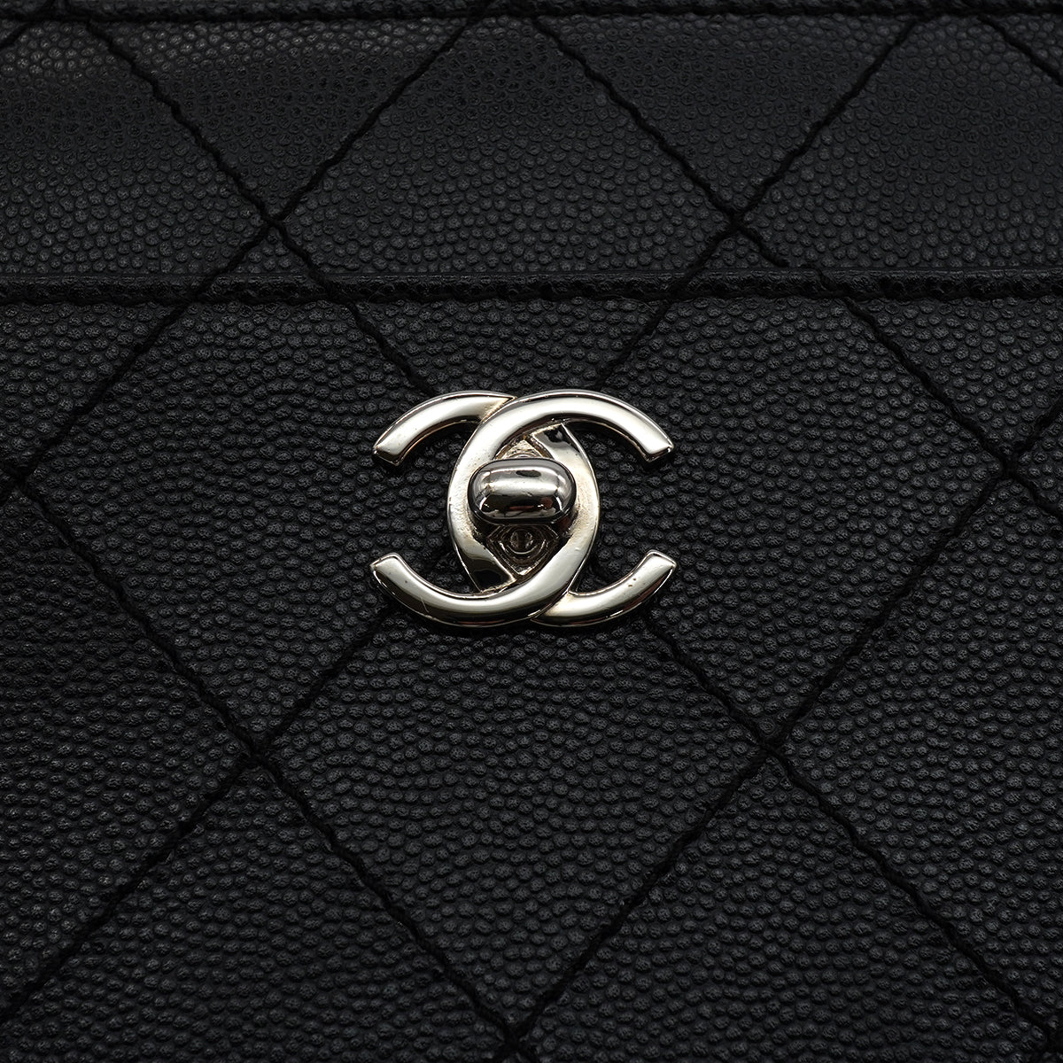 VINTAGE CHANEL MATELASSE HAND BAG BLACK CAVIAR SKIN SILVER HARDWARE 90345990