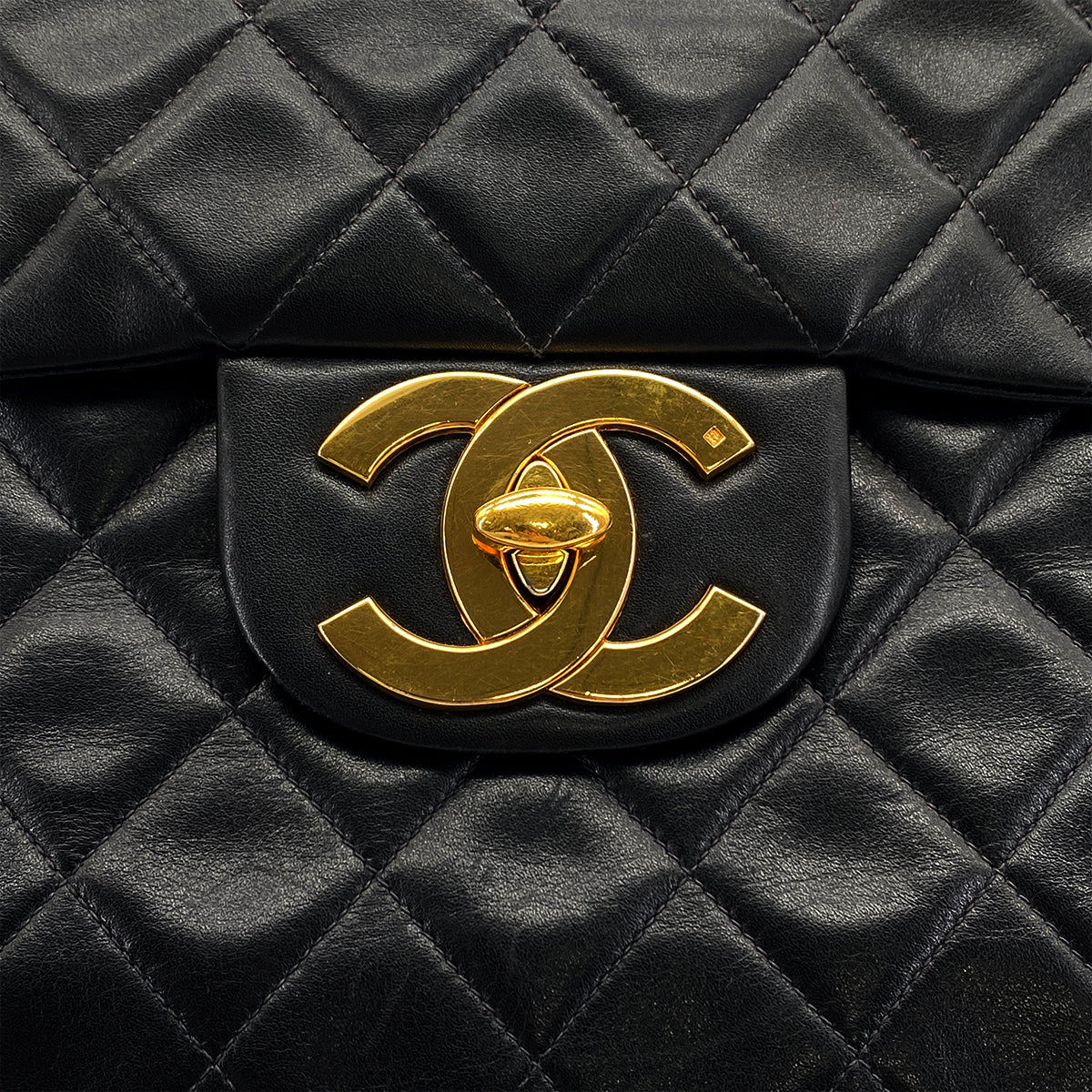 VINTAGE CHANEL MAXI MATELASSE 34 CHAIN SHOULDER BAG BLACK LAMB SKIN GOLD HARDWARE 90325642