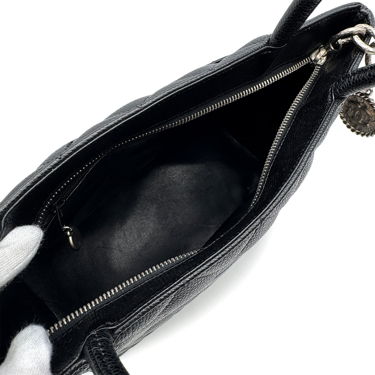 VINTAGE CHANEL MEDALLION MATELLASSE TOTE BAG BLACK CAVIAR SKIN SILVER HARDWARE 90314330