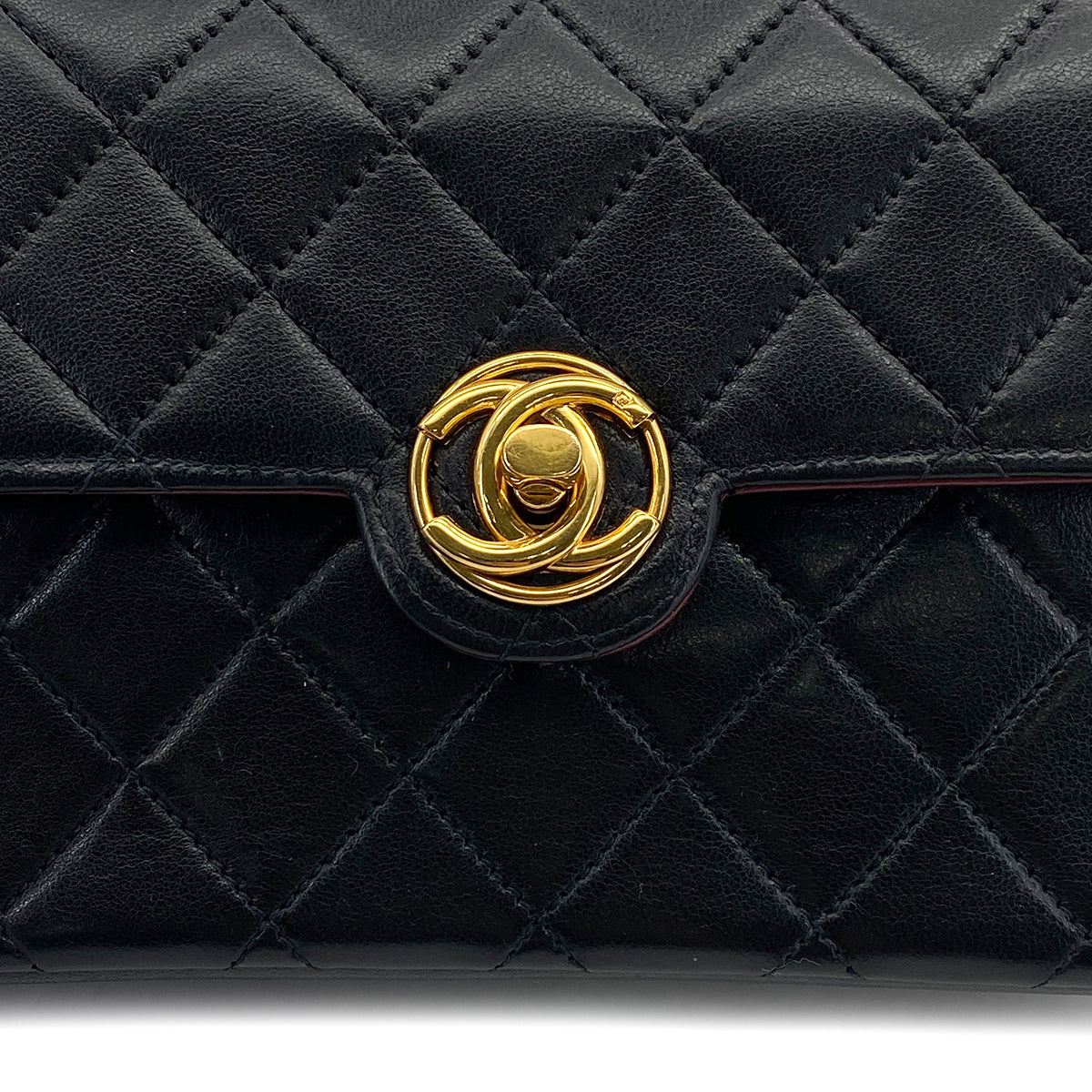 VINTAGE CHANEL MINI MATELASSE CHAIN SHOULDER BAG BLACK LAMB SKIN GOLD HARDWARE 90314373