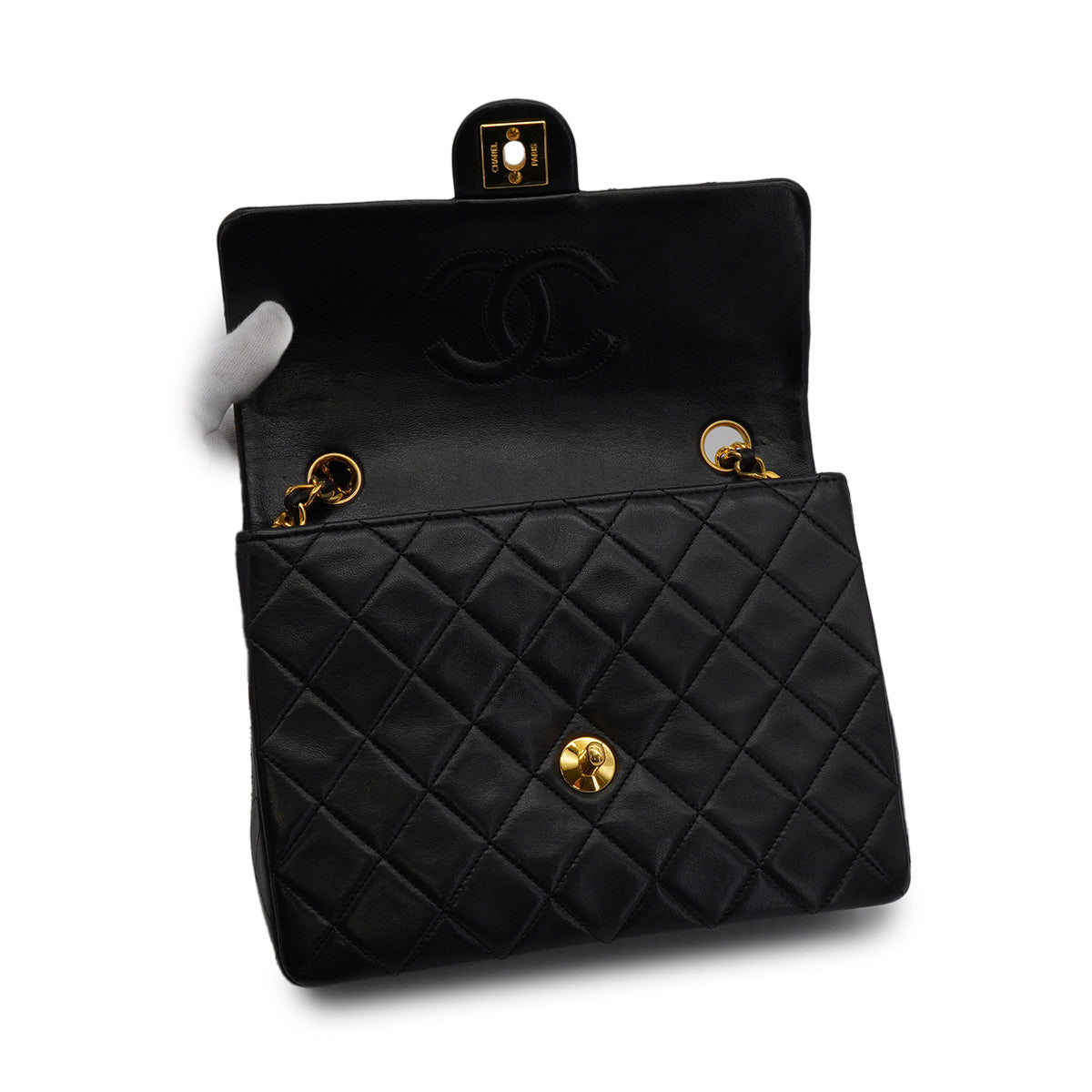 VINTAGE CHANEL MINI MATERASSE CHAIN SHOULDER BAG BLACK LAMB SKIN GOLD HARDWARE 90340146
